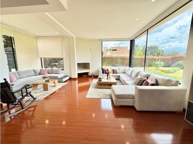 Casa de 3 alcobas en venta en Guaymaral, Bogotá, 360 m² · foto 5 de 24