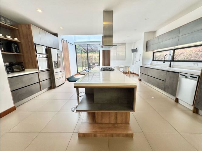 Casa de 3 alcobas en venta en Guaymaral, Bogotá, 360 m² · foto 10 de 24