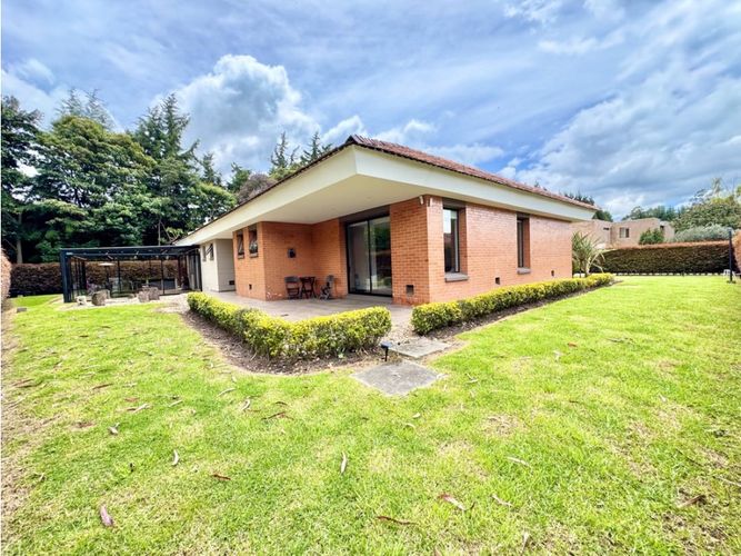Casa de 3 alcobas en venta en Guaymaral, Bogotá, 360 m² · foto 14 de 24
