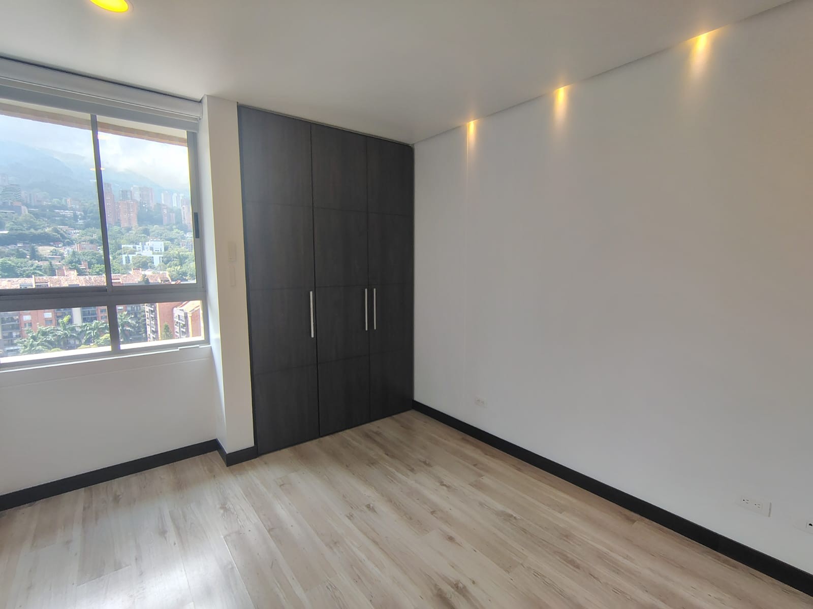 Apartamento en arriendo en El Poblado, Medellín · foto 11 de 19