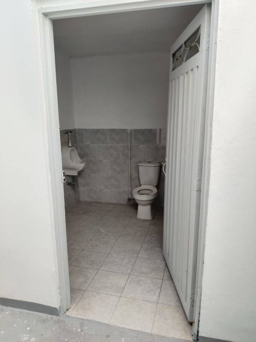 Bodega en arriendo en Laureles, Medellín, 90 m² · foto 4 de 5
