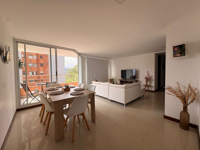 Apartamento de 3 alcobas en arriendo en La Florida, Medellín, 107 m² · foto 3 de 20