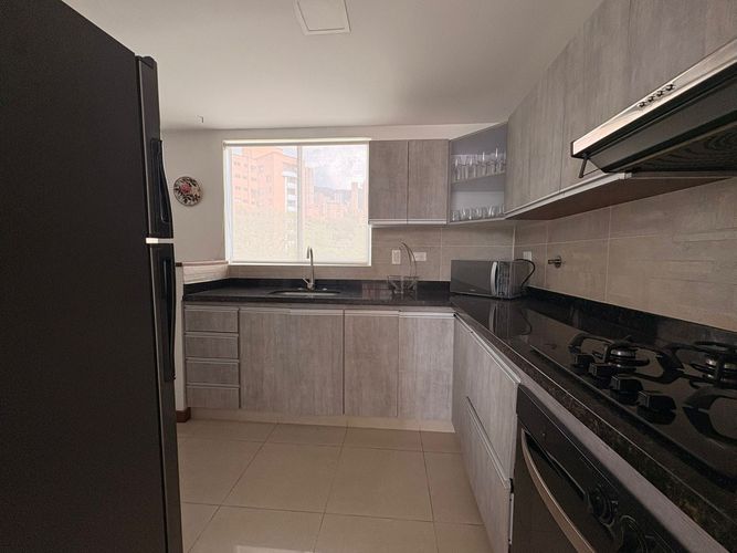 Apartamento de 3 alcobas en arriendo en La Florida, Medellín, 107 m² · foto 8 de 20