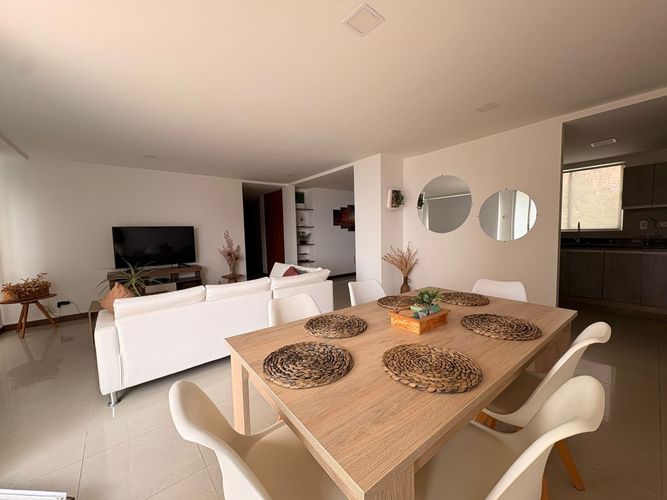 Apartamento de 3 alcobas en arriendo en La Florida, Medellín, 107 m² · foto 4 de 20