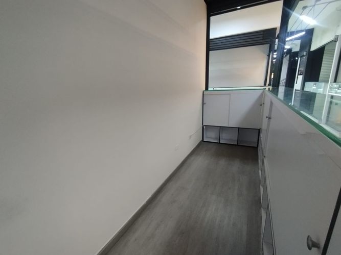 Local en arriendo en Guayaquil, Medellín, 20 m² · foto 4 de 8