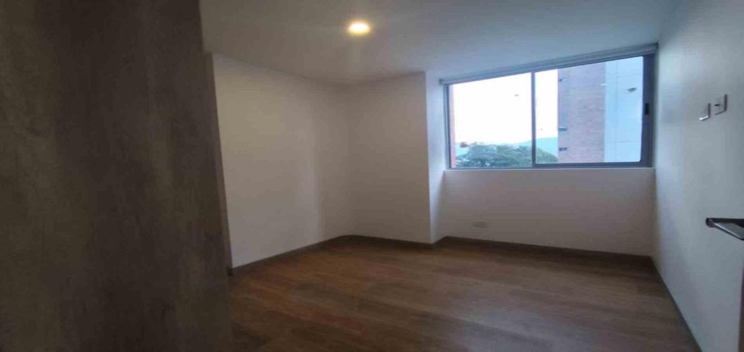 Apartamento de 2 alcobas en arriendo en San Lucas, Medellín, 76 m² · foto 6 de 11