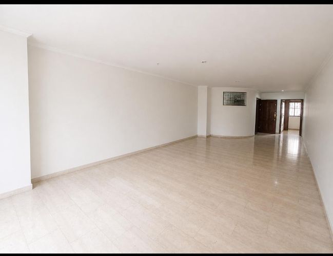 Apartamento de 3 alcobas en venta en El Country, Barranquilla, 162 m² · foto 4 de 11