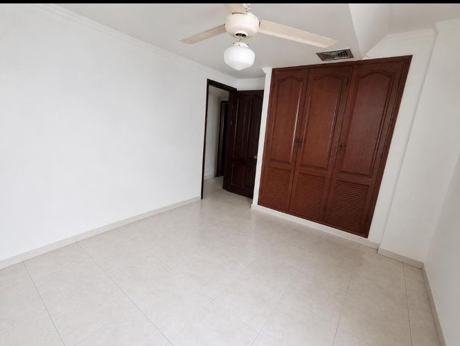 Apartamento de 3 alcobas en venta en El Country, Barranquilla, 162 m² · foto 10 de 11