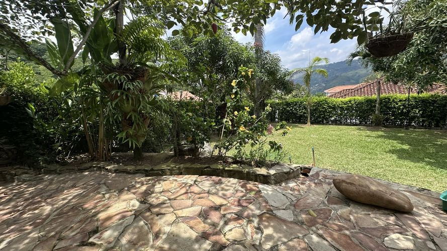 Casa de 4 alcobas en venta en Casiano, Floridablanca, 1685 m² · foto 4 de 11