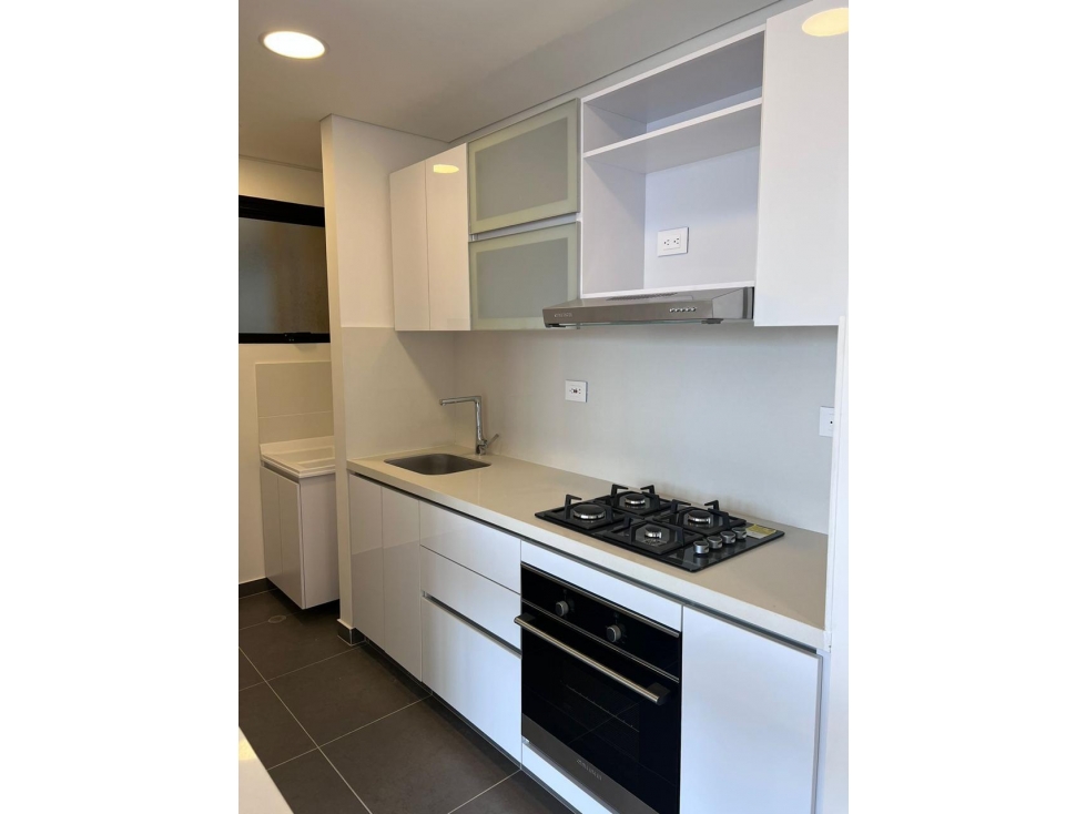 Apartamento en venta en Ciudad Salitre Oriental, Bogotá · foto 3 de 12
