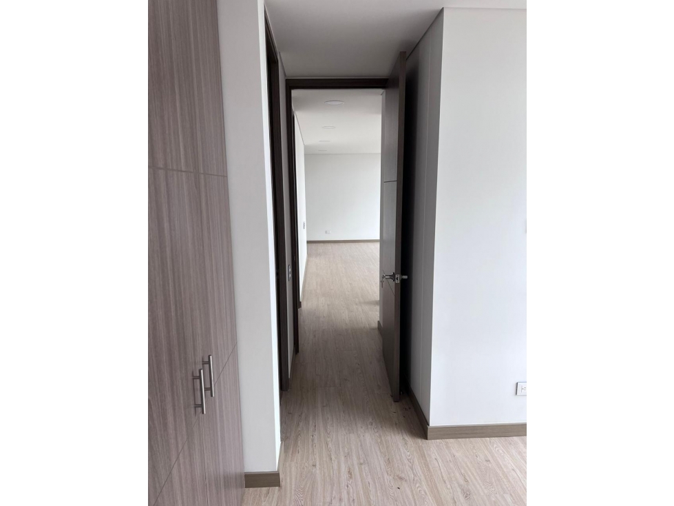 Apartamento en venta en Ciudad Salitre Oriental, Bogotá · foto 7 de 12