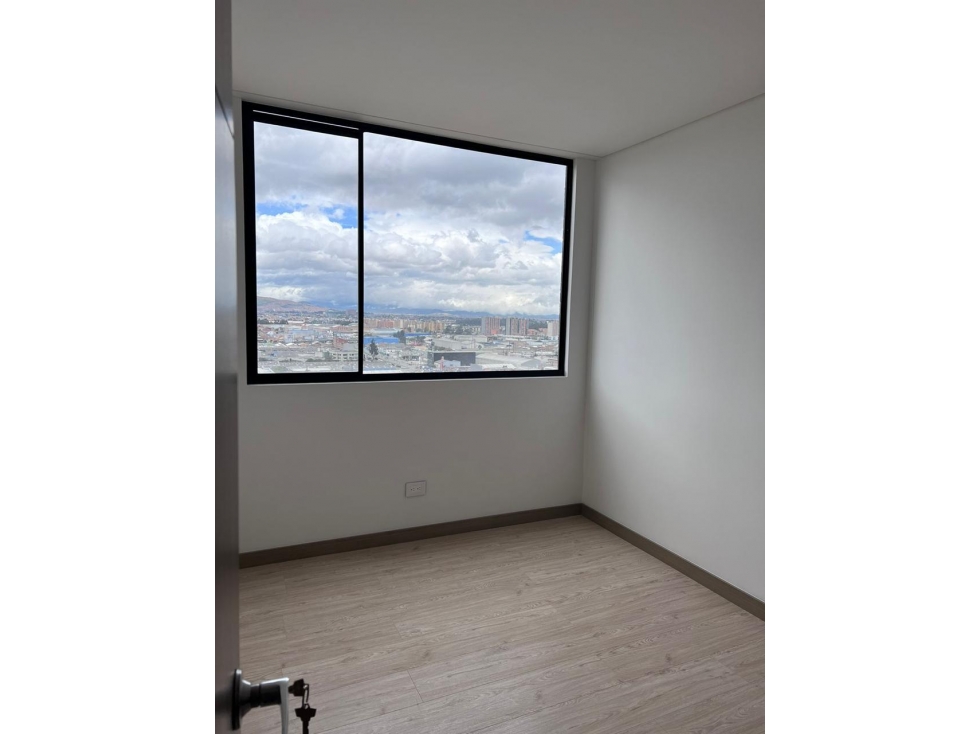 Apartamento en venta en Ciudad Salitre Oriental, Bogotá · foto 8 de 12