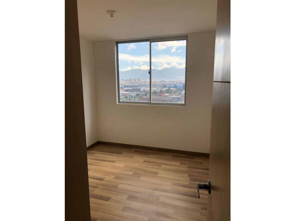 Apartamento en venta en Ciudad Alsacia, Bogotá · foto 2 de 12