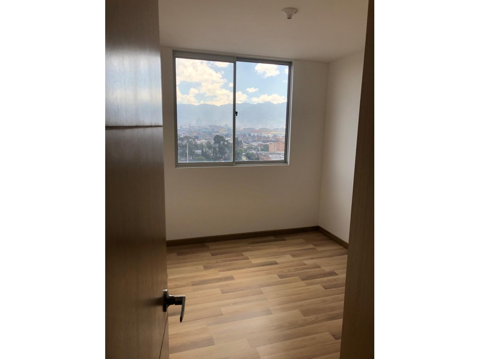 Apartamento en venta en Ciudad Alsacia, Bogotá · foto 3 de 12