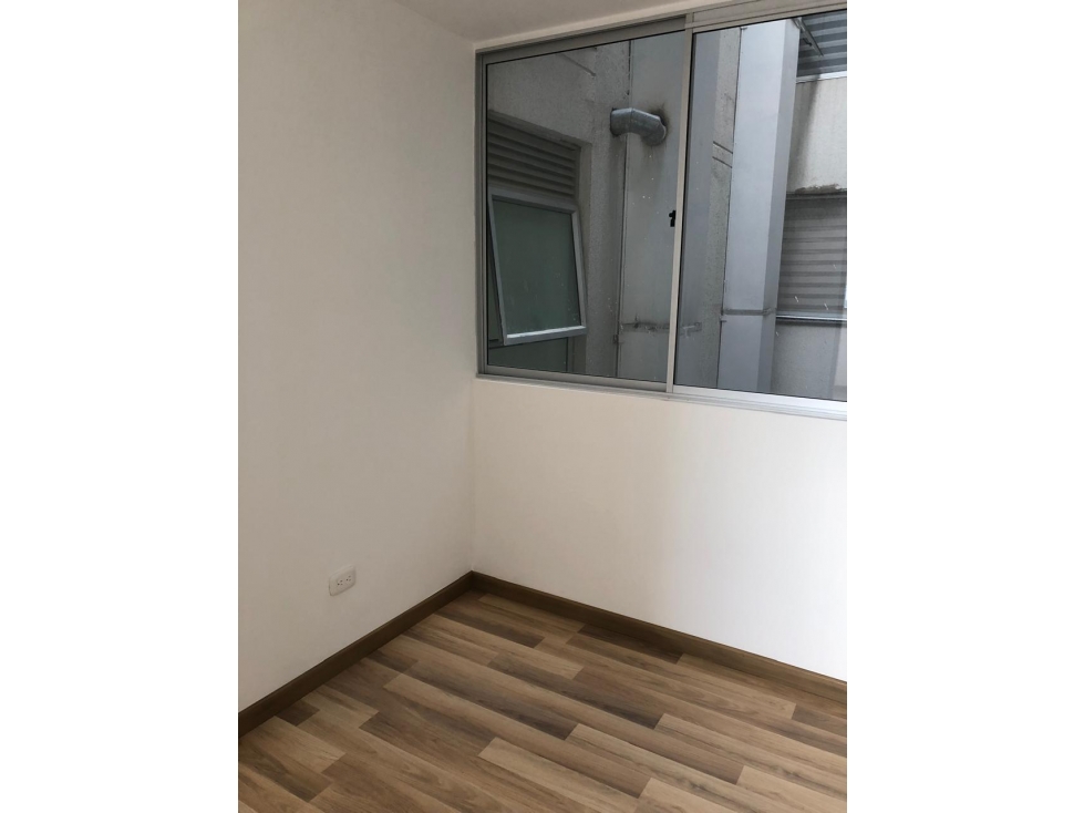 Apartamento en venta en Ciudad Alsacia, Bogotá · foto 8 de 12