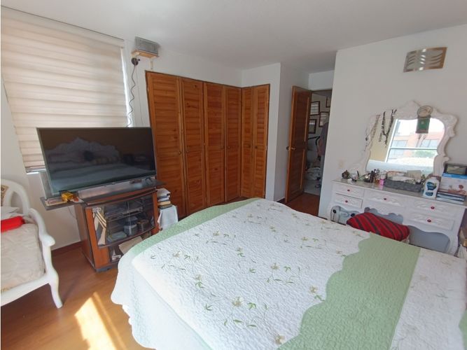 Casa de 3 alcobas en venta en Ciudad Salitre, Bogotá, 100 m² · foto 4 de 13