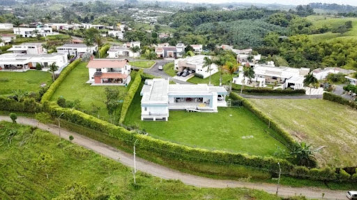 Casa en venta en Tribunas Corcega, Pereira · foto 3 de 16