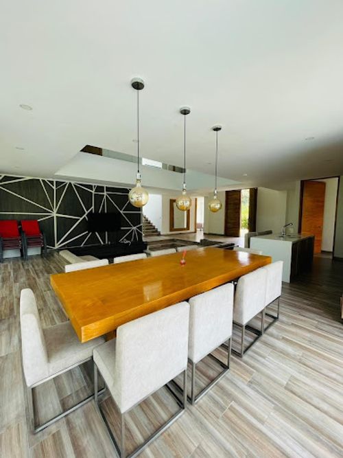 Casa de 5 alcobas en venta en Tribunas Corcega, Pereira, 427 m² · foto 4 de 24