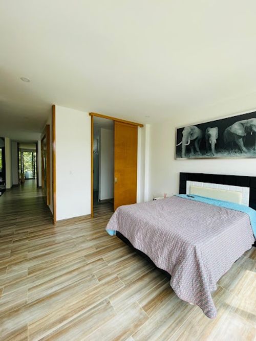 Casa de 5 alcobas en venta en Tribunas Corcega, Pereira, 427 m² · foto 9 de 24