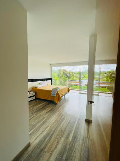Casa de 5 alcobas en venta en Tribunas Corcega, Pereira, 427 m² · foto 16 de 24