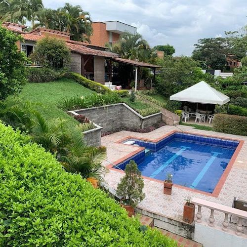 Casa de 4 alcobas en venta en Sector Plaza De Bolivar, Pereira, 300 m² · foto 23 de 24