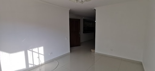 Casa en venta en Bosques De Santa Elena, Pereira · foto 2 de 24