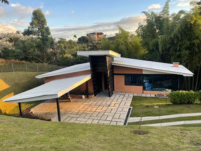 Casa de 3 alcobas en venta en Cerritos, Pereira, 428 m² · foto 2 de 20