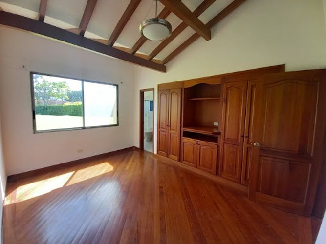 Casa de 4 alcobas en venta en Cerritos, Pereira, 570 m² · foto 11 de 24
