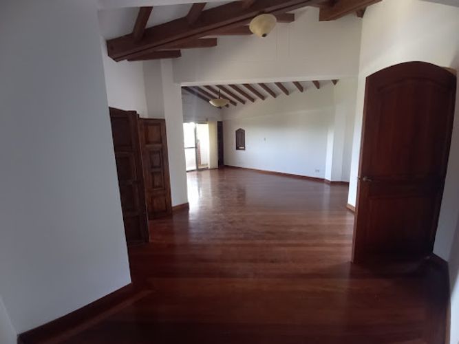 Casa de 4 alcobas en venta en Cerritos, Pereira, 570 m² · foto 18 de 24