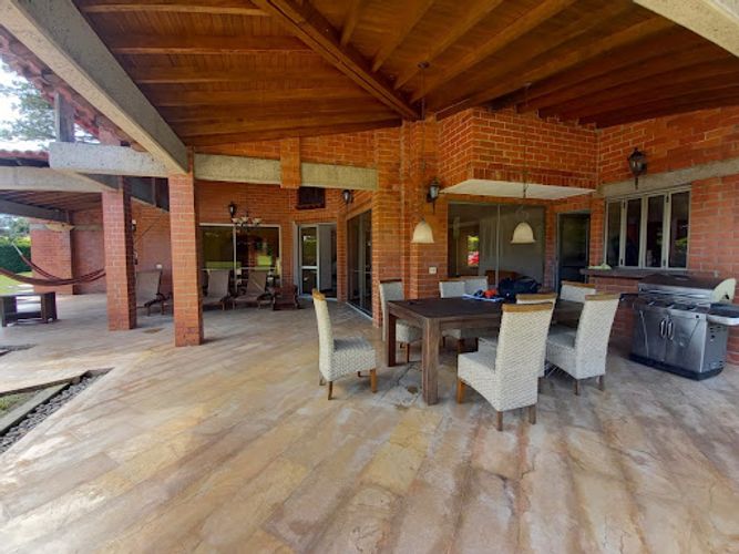 Casa de 4 alcobas en venta en Cerritos, Pereira, 570 m² · foto 21 de 24