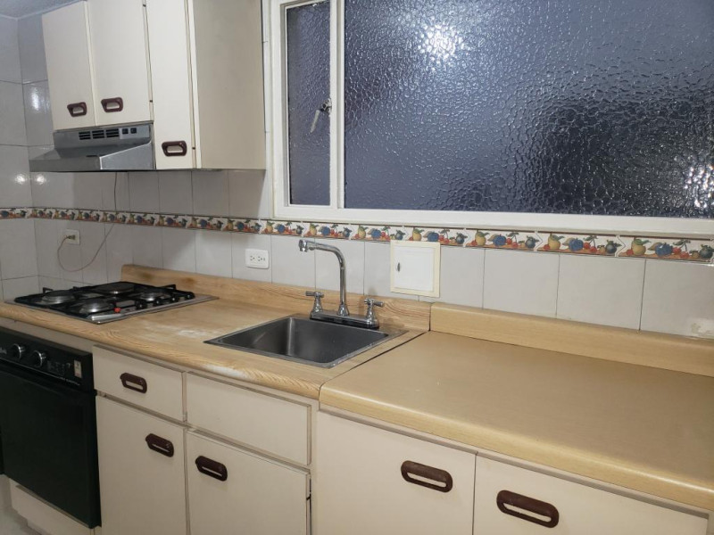 Apartamento en venta en Normandia, Bogotá · foto 8 de 24