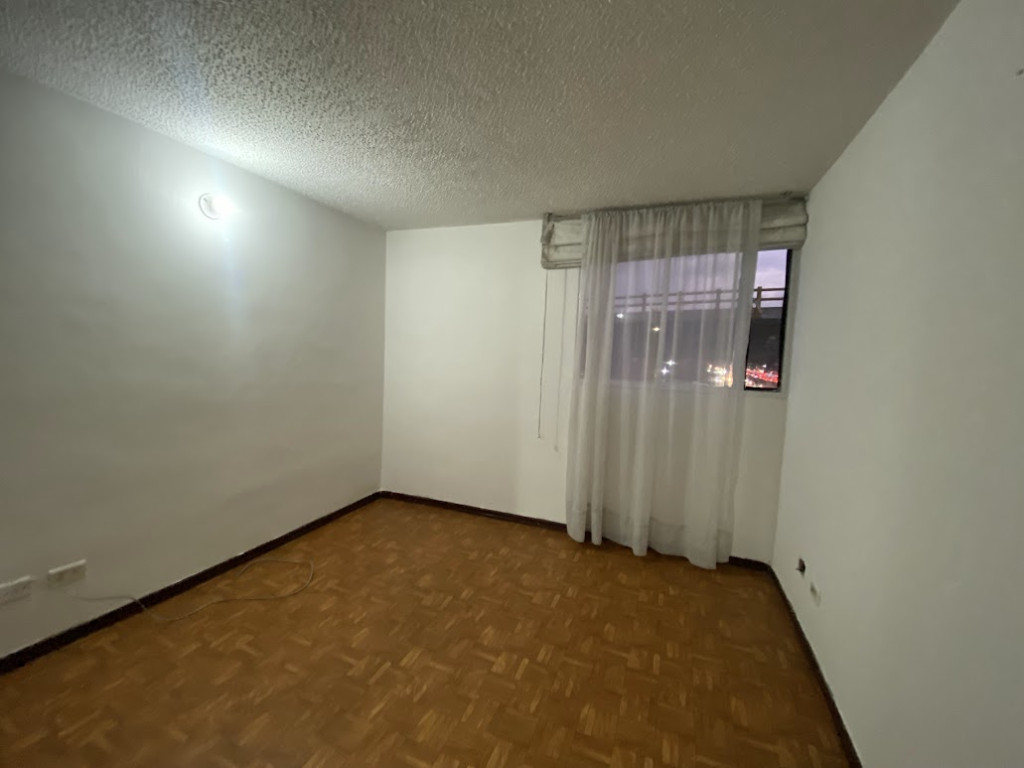 Apartamento en venta en Normandia, Bogotá · foto 15 de 24