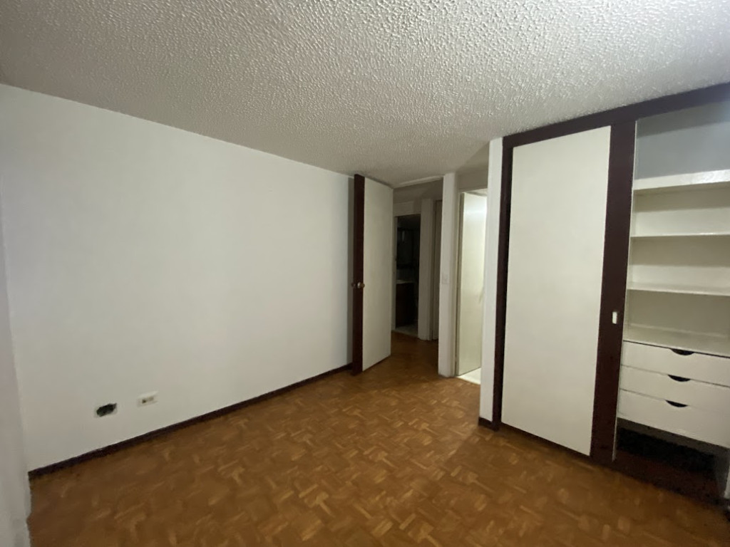 Apartamento en venta en Normandia, Bogotá · foto 16 de 24