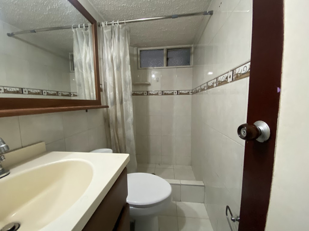 Apartamento en venta en Normandia, Bogotá · foto 18 de 24