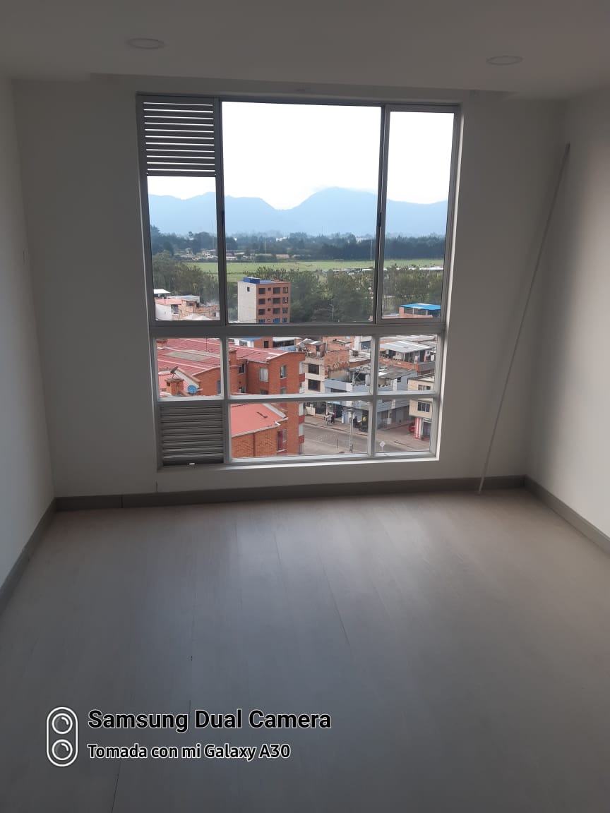 Apartamento en venta en Suba Salitre, Bogotá · foto 3 de 19