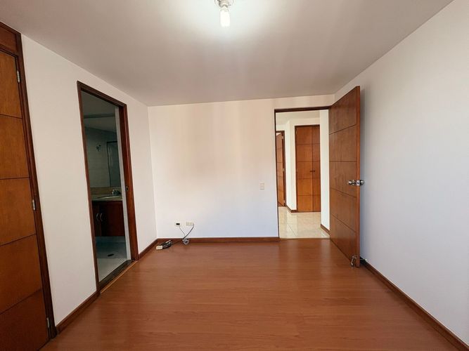 Apartamento de 3 alcobas en arriendo en El Poblado, Medellín, 142 m² · foto 14 de 18
