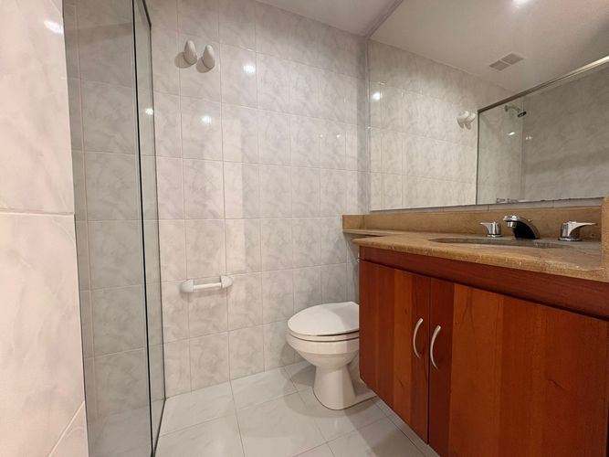 Apartamento de 3 alcobas en arriendo en El Poblado, Medellín, 142 m² · foto 16 de 18