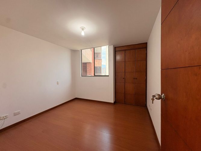 Apartamento de 3 alcobas en arriendo en El Poblado, Medellín, 142 m² · foto 13 de 18