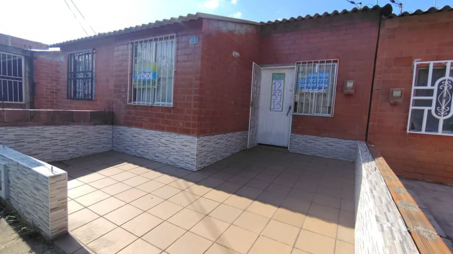 Casa de 2 alcobas en venta en San Isidro, Jamundí, 70 m² · foto 2 de 16