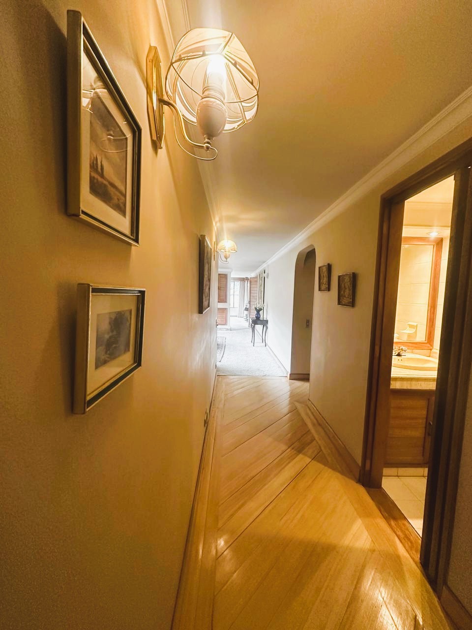 Apartamento en venta en La Carolina, Bogotá · foto 5 de 20