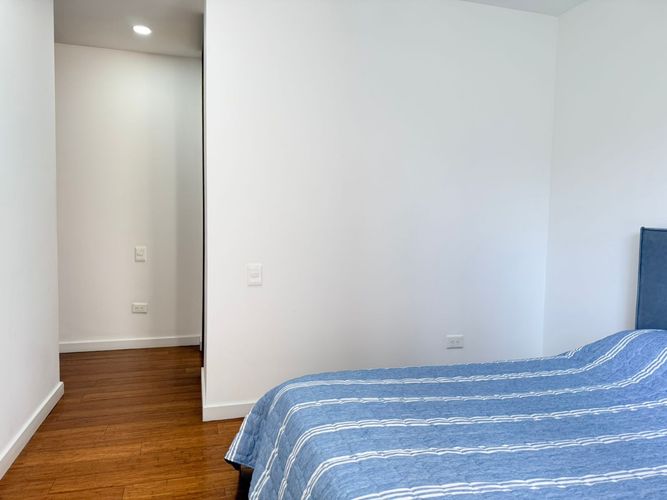 Apartamento de 3 alcobas en arriendo en El Poblado, Medellín, 198 m² · foto 11 de 19