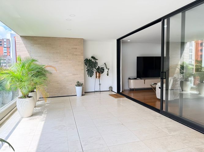 Apartamento de 3 alcobas en arriendo en El Poblado, Medellín, 198 m² · foto 19 de 19