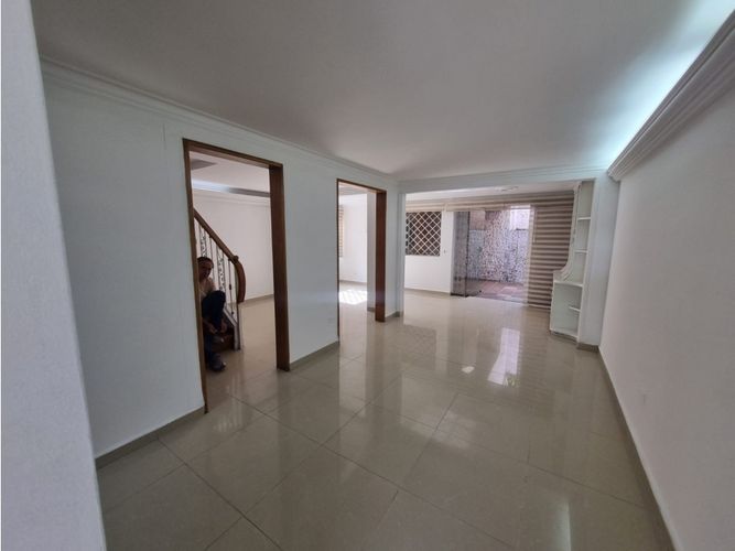 Casa de 4 alcobas en venta en Calasanz, Medellín, 150 m² · foto 2 de 22