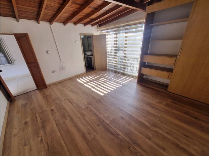 Casa de 4 alcobas en venta en Calasanz, Medellín, 150 m² · foto 9 de 22