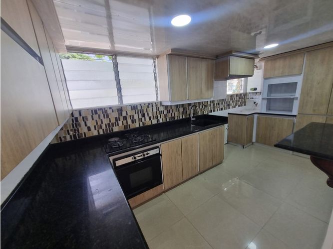 Casa de 4 alcobas en venta en Calasanz, Medellín, 150 m² · foto 18 de 22
