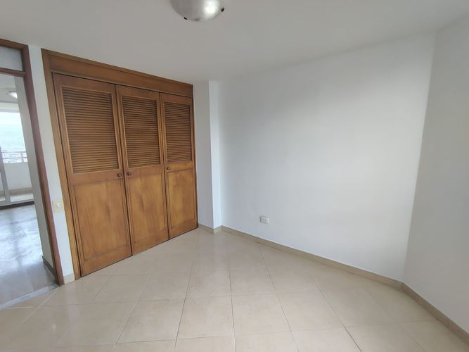 Apartamento de 3 alcobas en arriendo en El Poblado, Medellín, 112 m² · foto 13 de 19