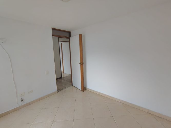 Apartamento de 3 alcobas en arriendo en El Poblado, Medellín, 112 m² · foto 15 de 19