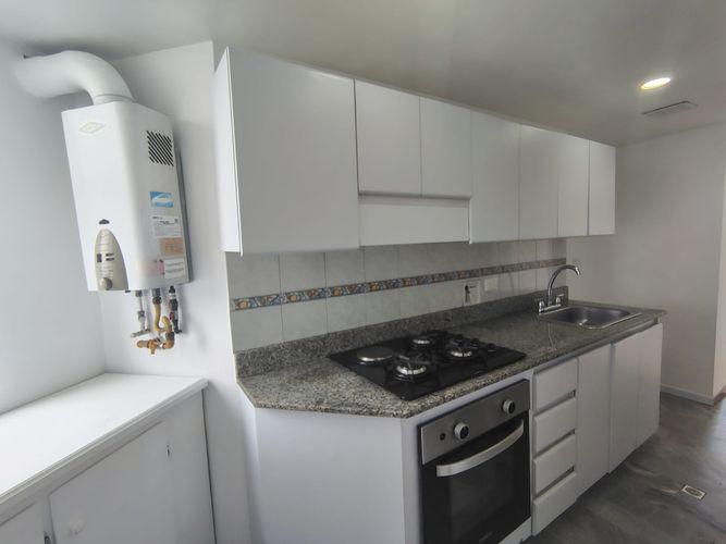 Apartamento de 3 alcobas en arriendo en El Poblado, Medellín, 112 m² · foto 5 de 19