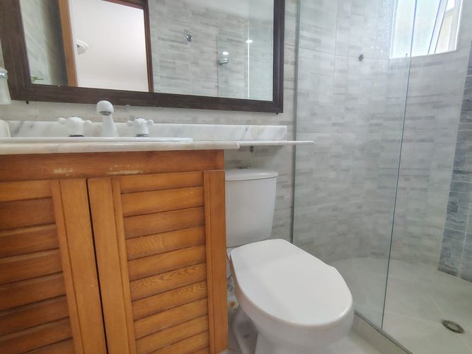 Apartamento de 3 alcobas en arriendo en El Poblado, Medellín, 112 m² · foto 17 de 19