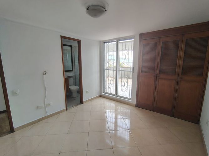 Apartamento de 3 alcobas en arriendo en El Poblado, Medellín, 112 m² · foto 7 de 19